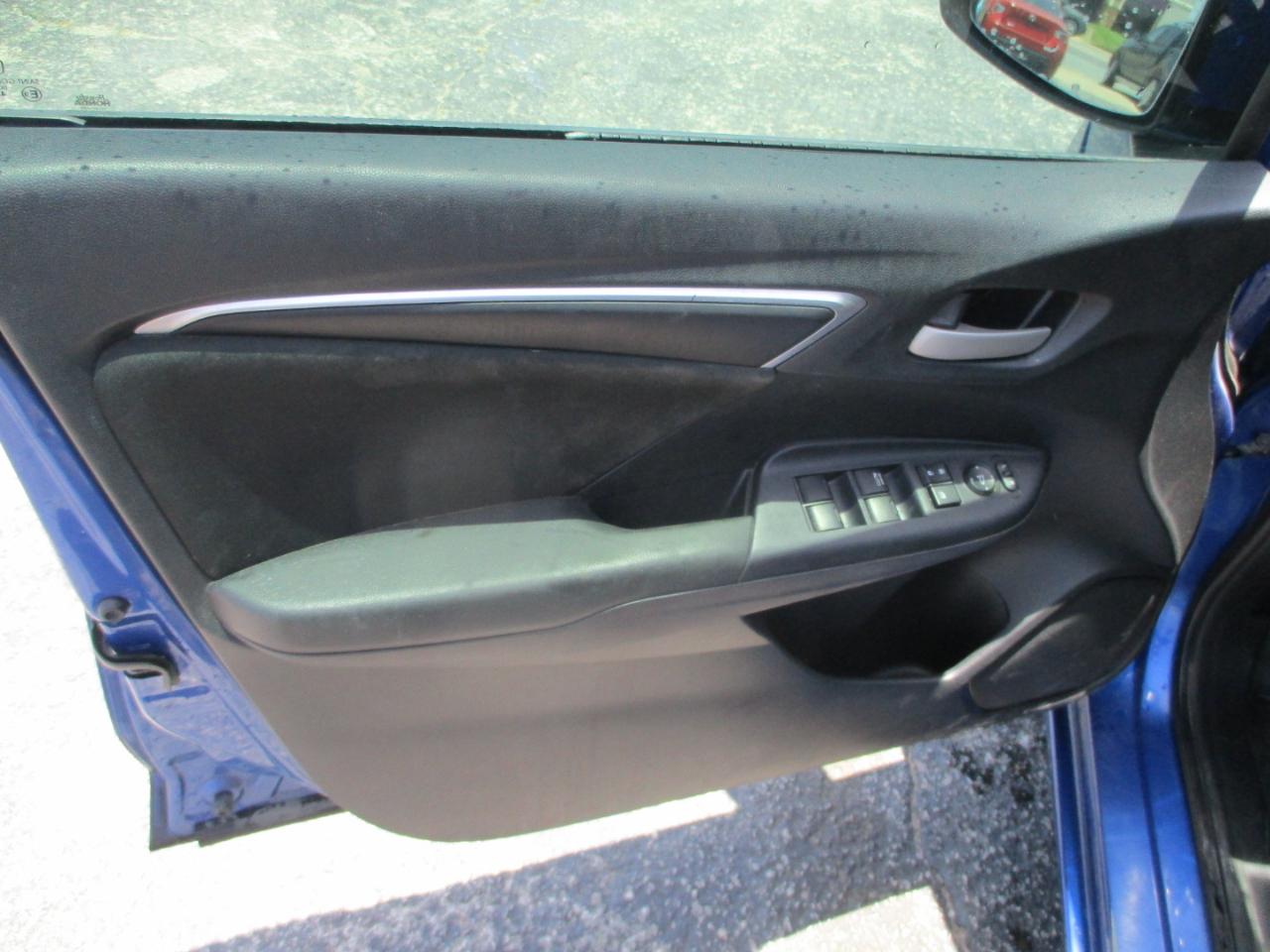 Honda Fit 5dr HB CVT LX 2015