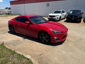 Scion FR-S 2dr Cpe Man (Natl) 2013