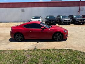 Scion FR-S 2dr Cpe Man (Natl) 2013