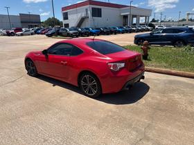 Scion FR-S 2dr Cpe Man (Natl) 2013
