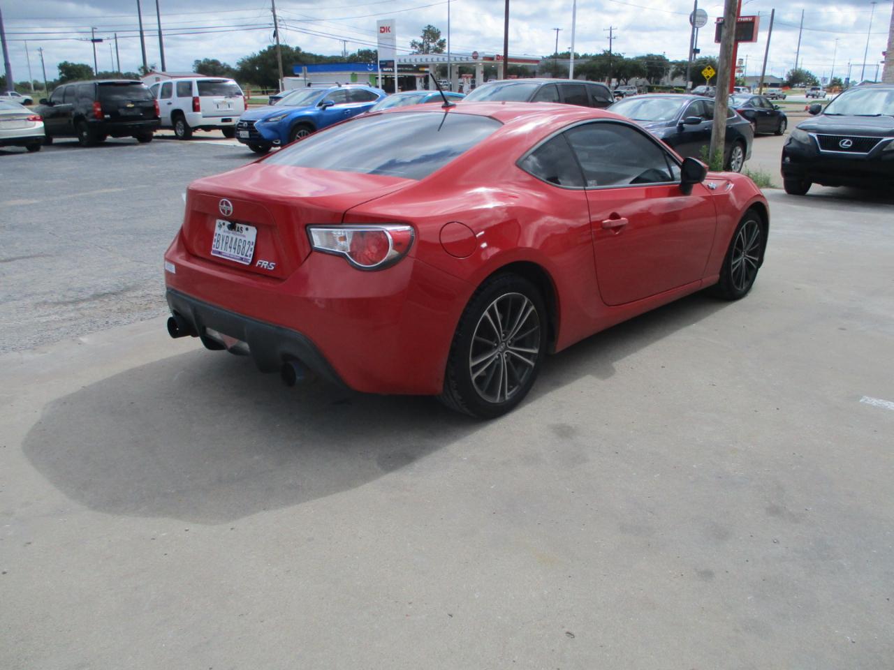 Scion FR-S 2dr Cpe Auto (Natl) 2013