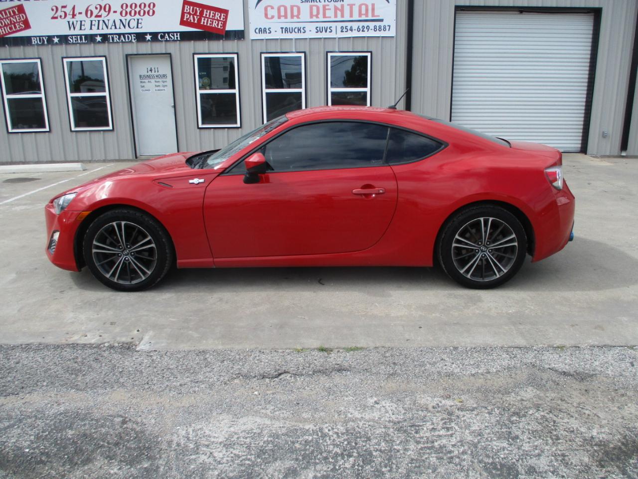 Scion FR-S 2dr Cpe Auto (Natl) 2013