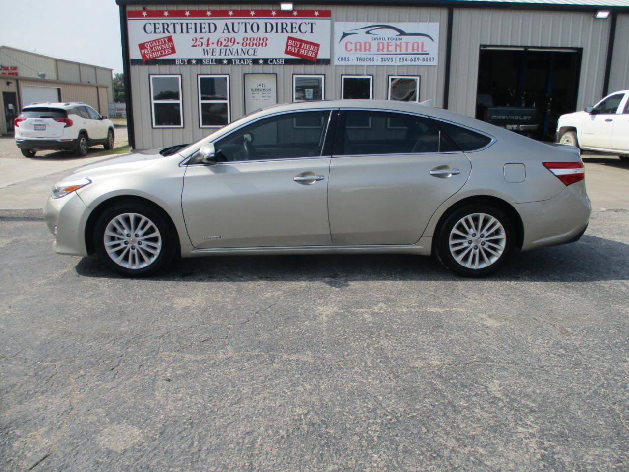 Toyota Avalon Hybrid 4dr Sdn XLE Premium (Natl) 2013