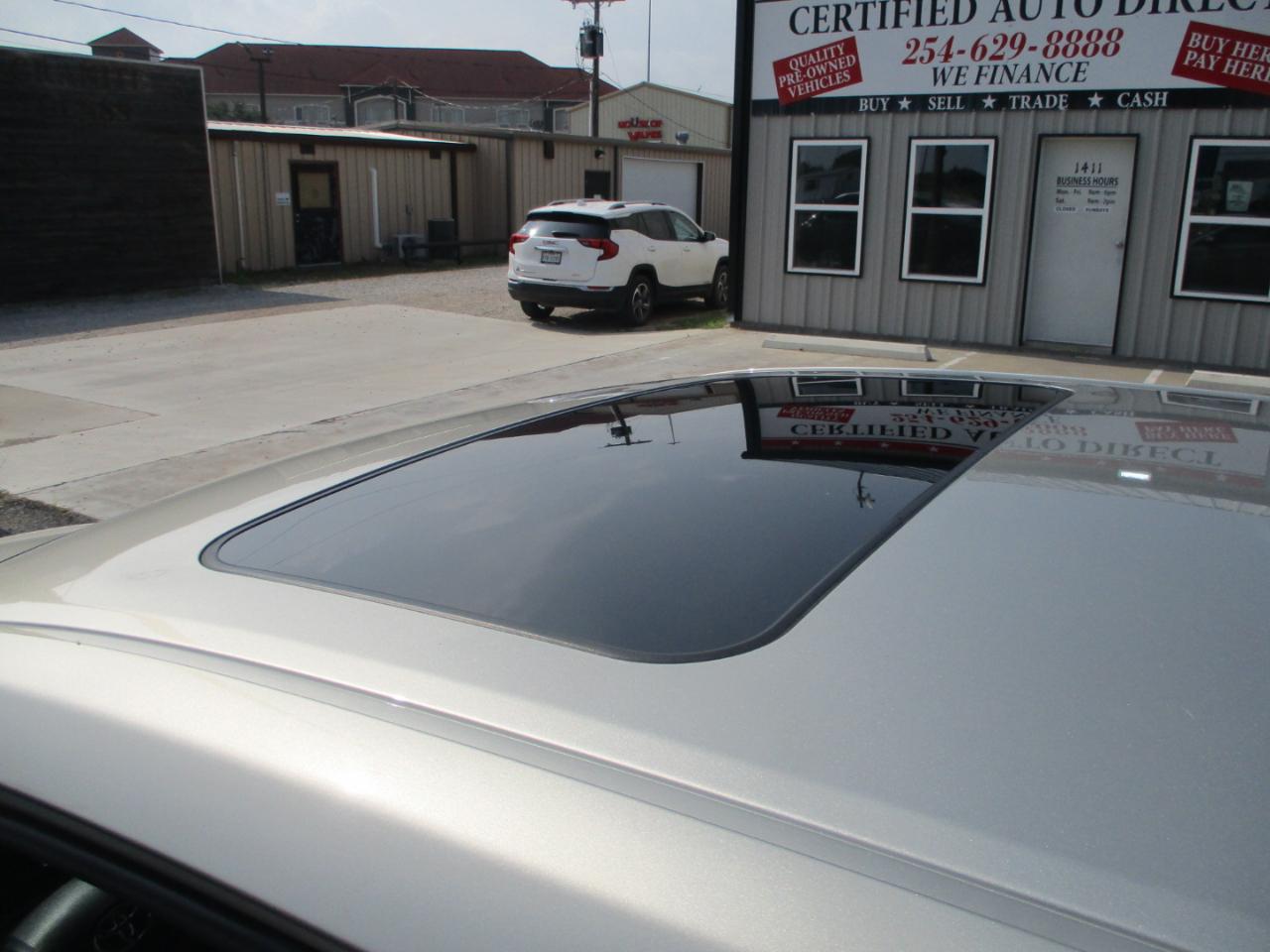 Toyota Avalon Hybrid 4dr Sdn XLE Premium (Natl) 2013