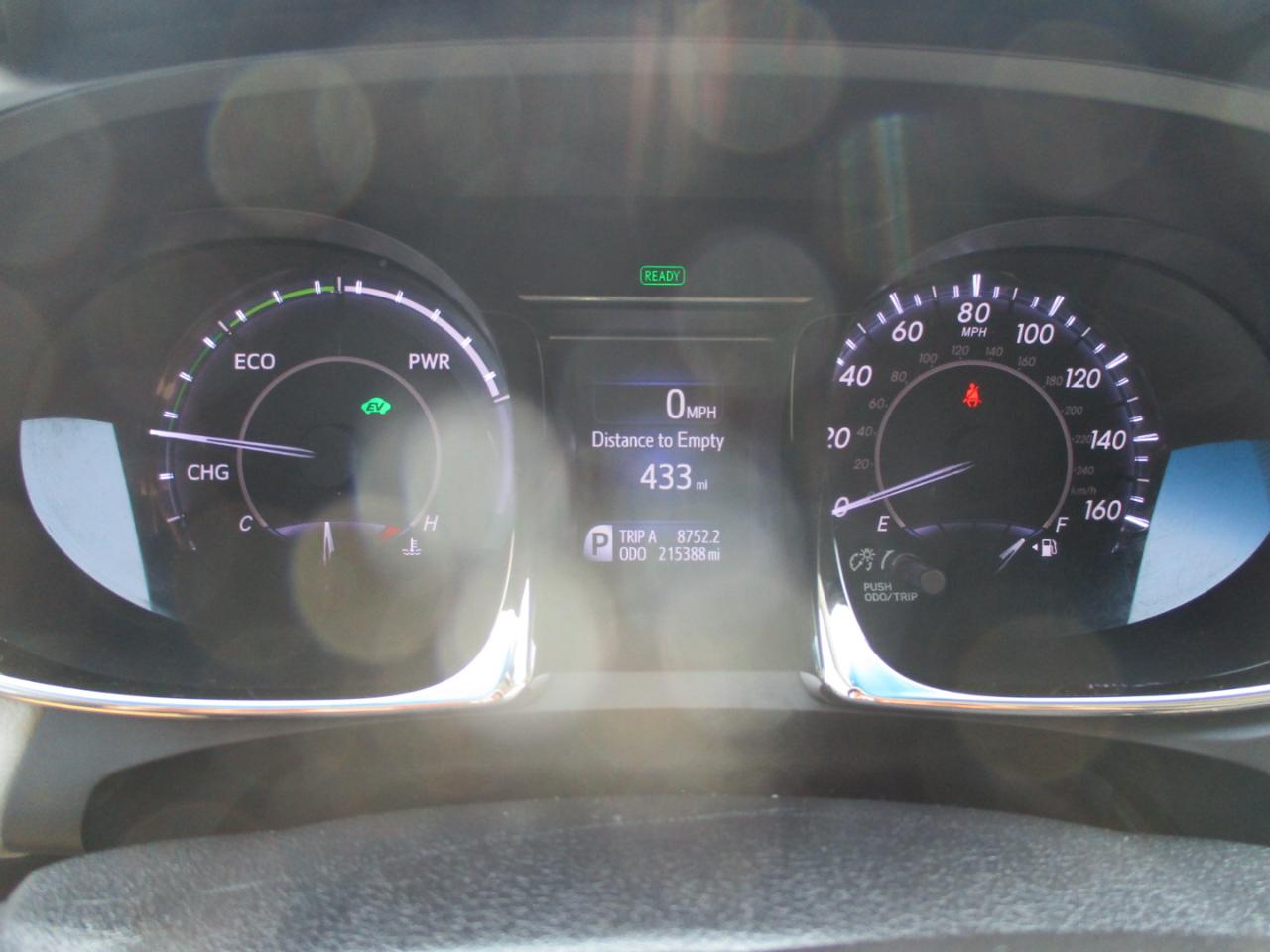 Toyota Avalon Hybrid 4dr Sdn XLE Premium (Natl) 2013