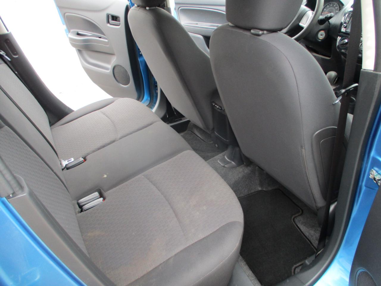 Mitsubishi Mirage ES 2018