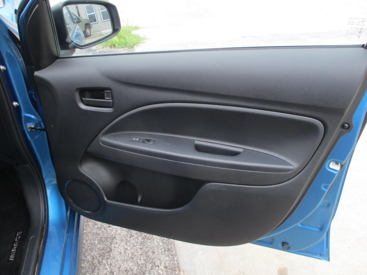 Mitsubishi Mirage ES 2018