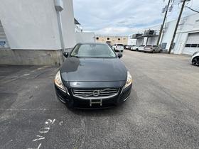 Volvo S60 4dr Sdn T5 FWD 2013