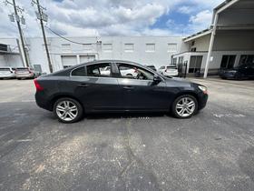 Volvo S60 4dr Sdn T5 FWD 2013