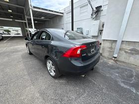 Volvo S60 4dr Sdn T5 FWD 2013