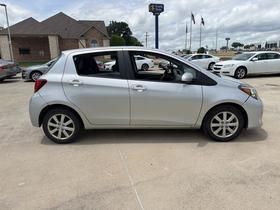 Toyota Yaris 5dr Liftback Auto LE (Natl) 2015