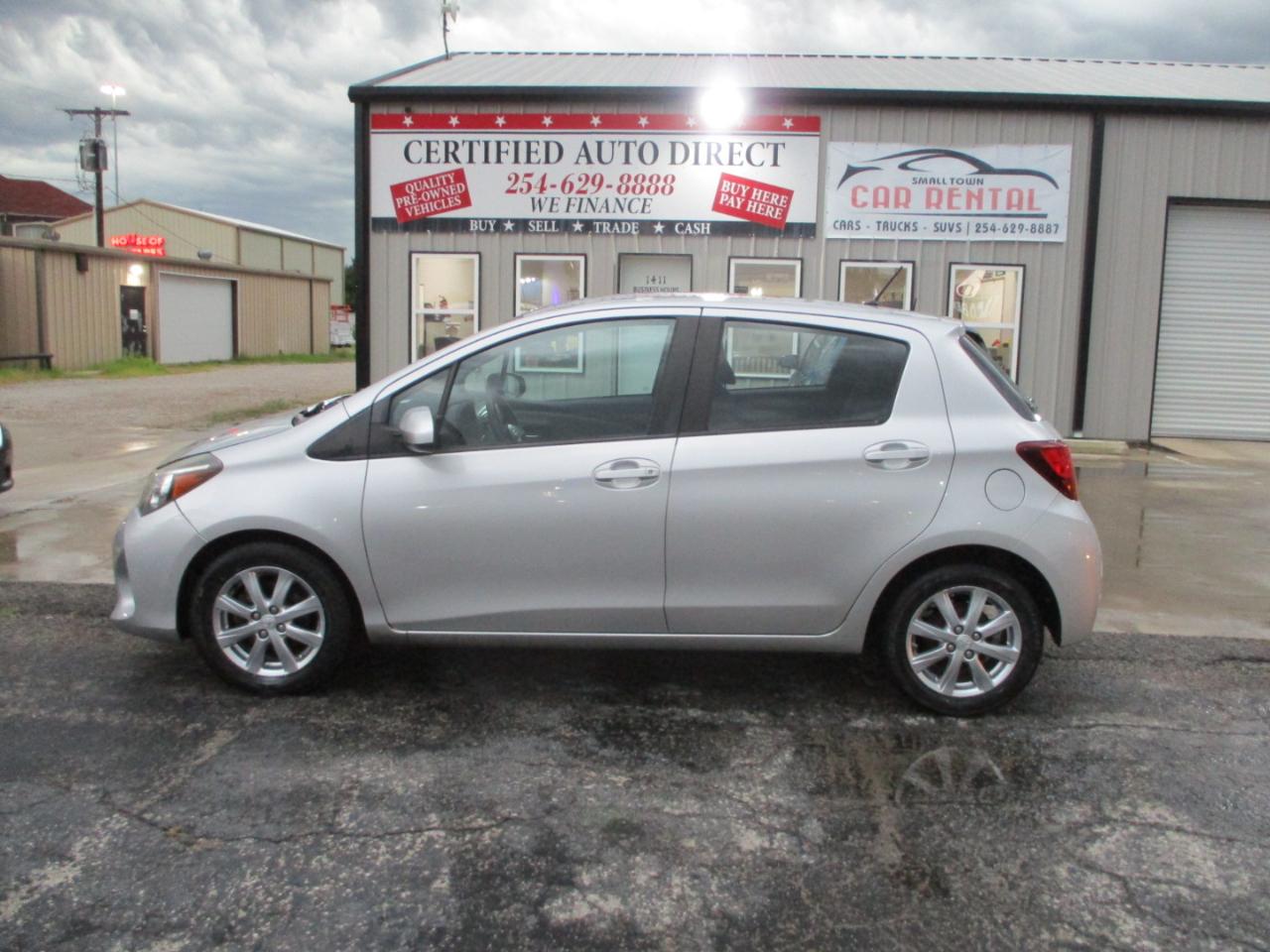Toyota Yaris 5dr Liftback Auto LE (Natl) 2015