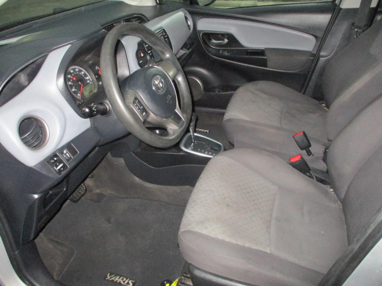 Toyota Yaris 5dr Liftback Auto LE (Natl) 2015