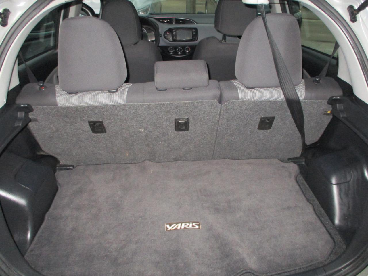 Toyota Yaris 5dr Liftback Auto LE (Natl) 2015