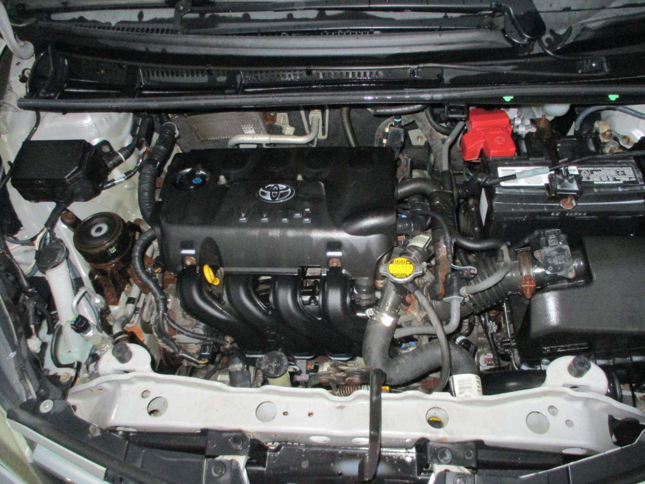 Toyota Yaris 5dr Liftback Auto LE (Natl) 2015