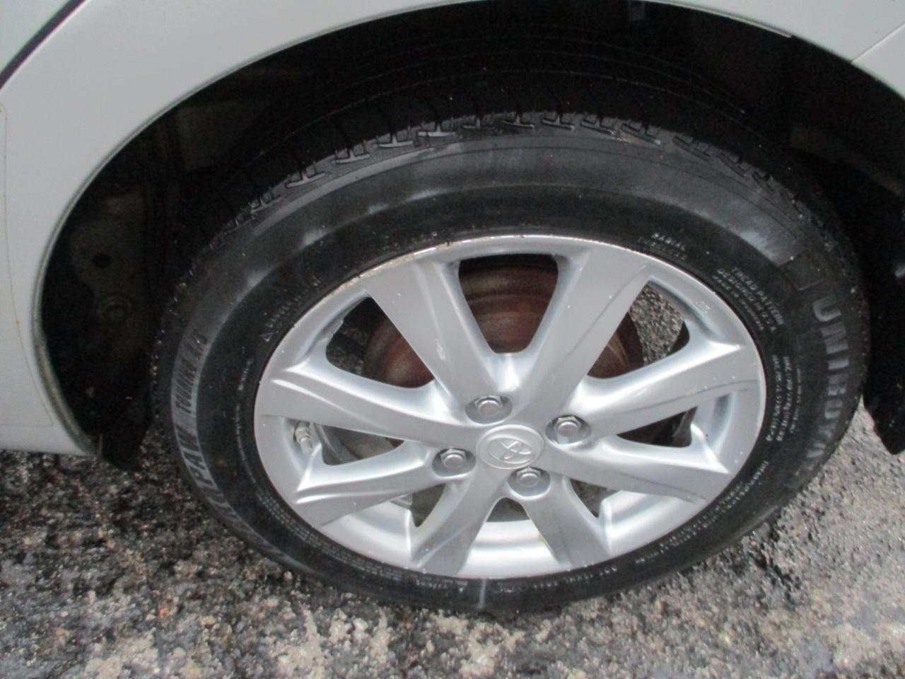 Toyota Yaris 5dr Liftback Auto LE (Natl) 2015