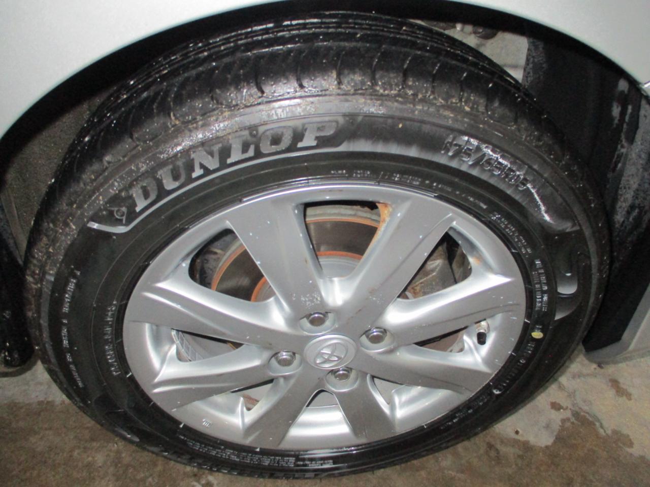 Toyota Yaris 5dr Liftback Auto LE (Natl) 2015