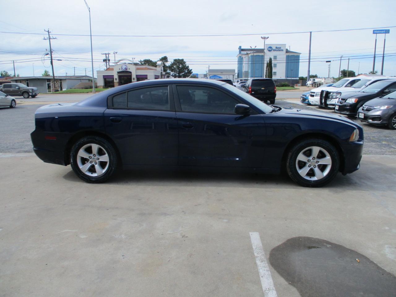 Dodge Charger 4dr Sdn SE RWD 2014