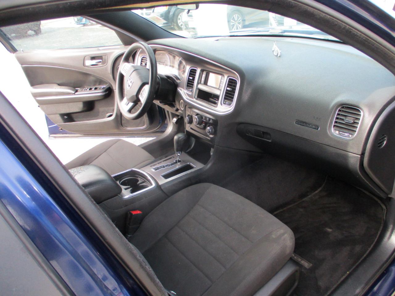 Dodge Charger 4dr Sdn SE RWD 2014