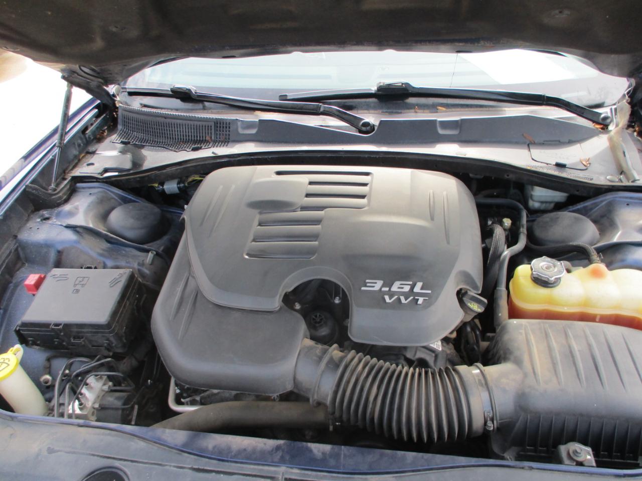Dodge Charger 4dr Sdn SE RWD 2014