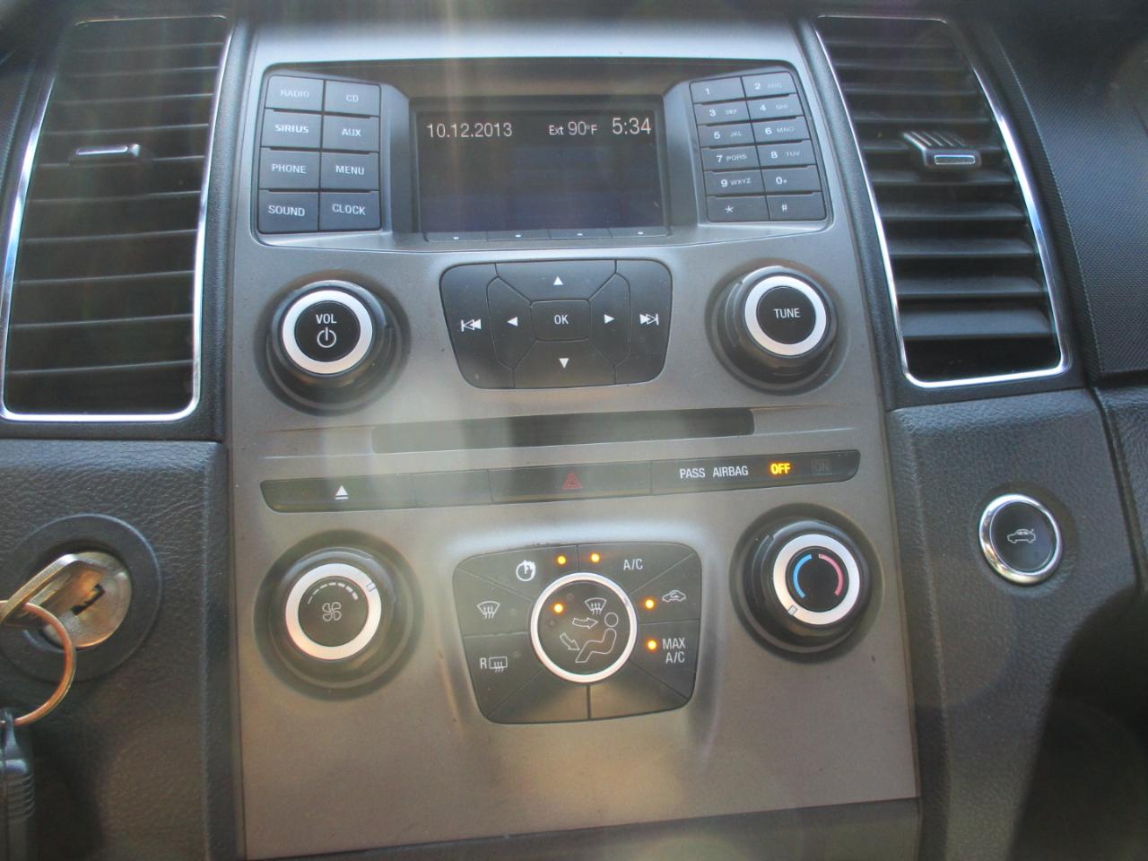 Ford Taurus  2014