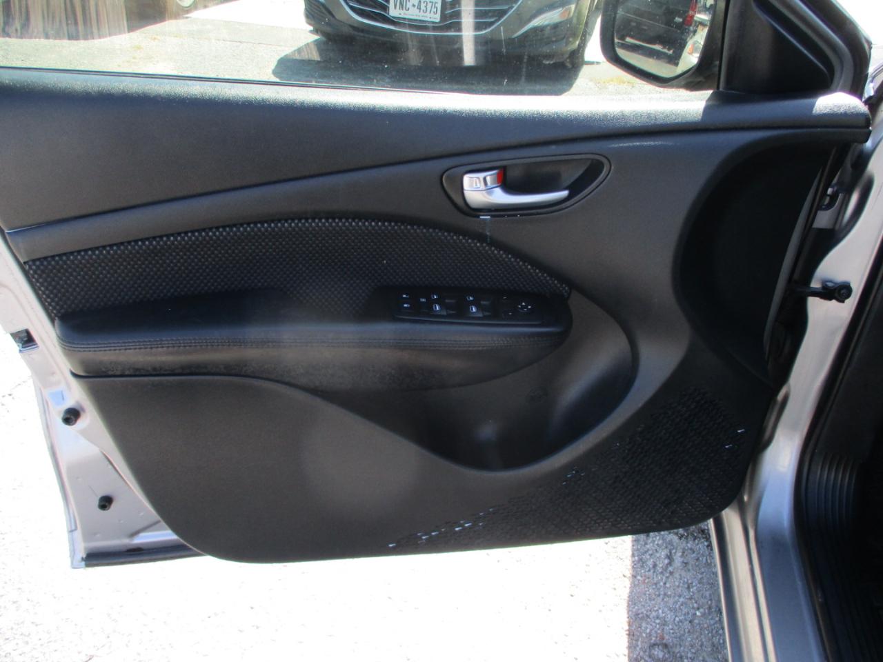Dodge Dart 4dr Sdn SE 2016