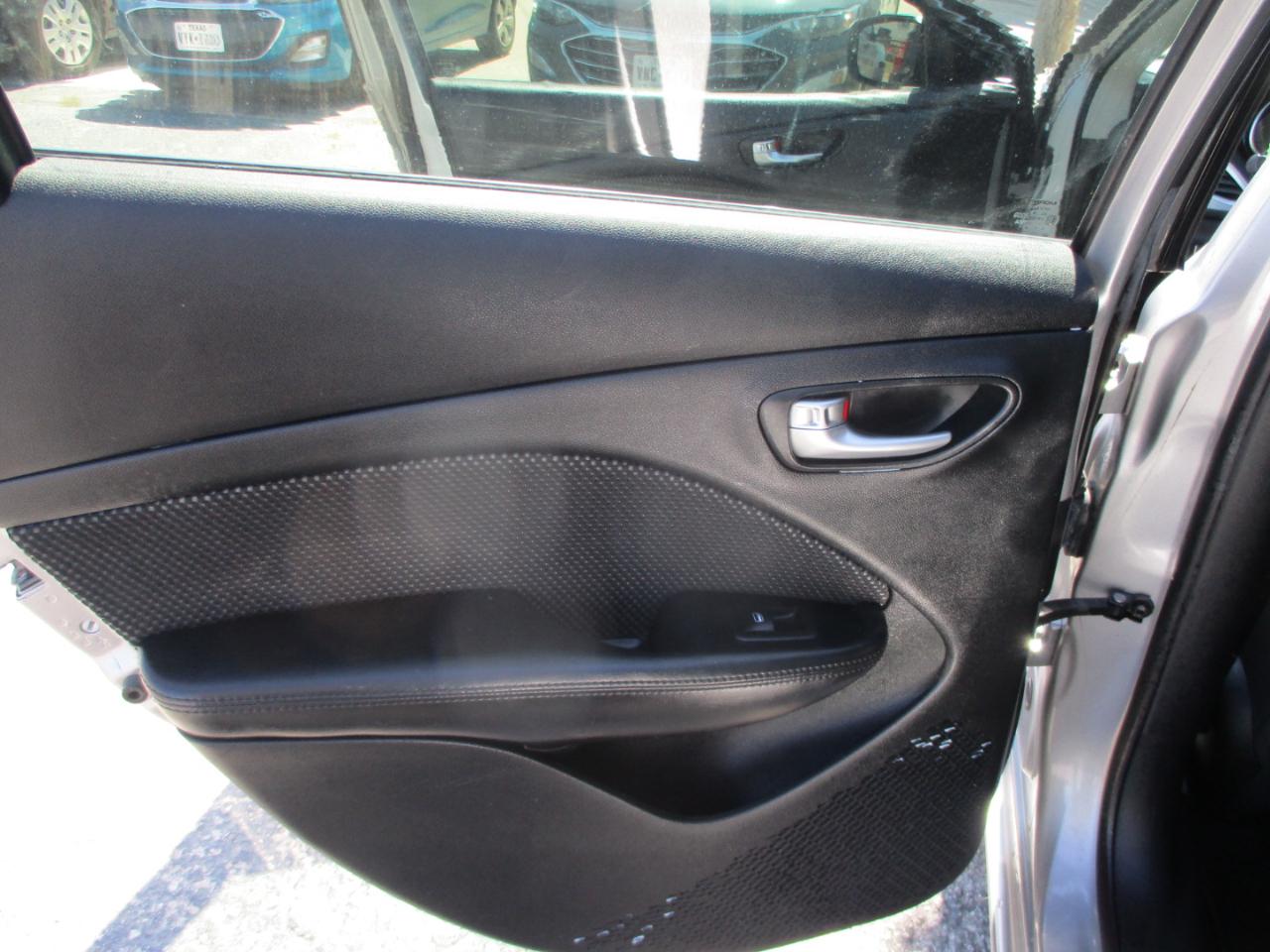 Dodge Dart 4dr Sdn SE 2016