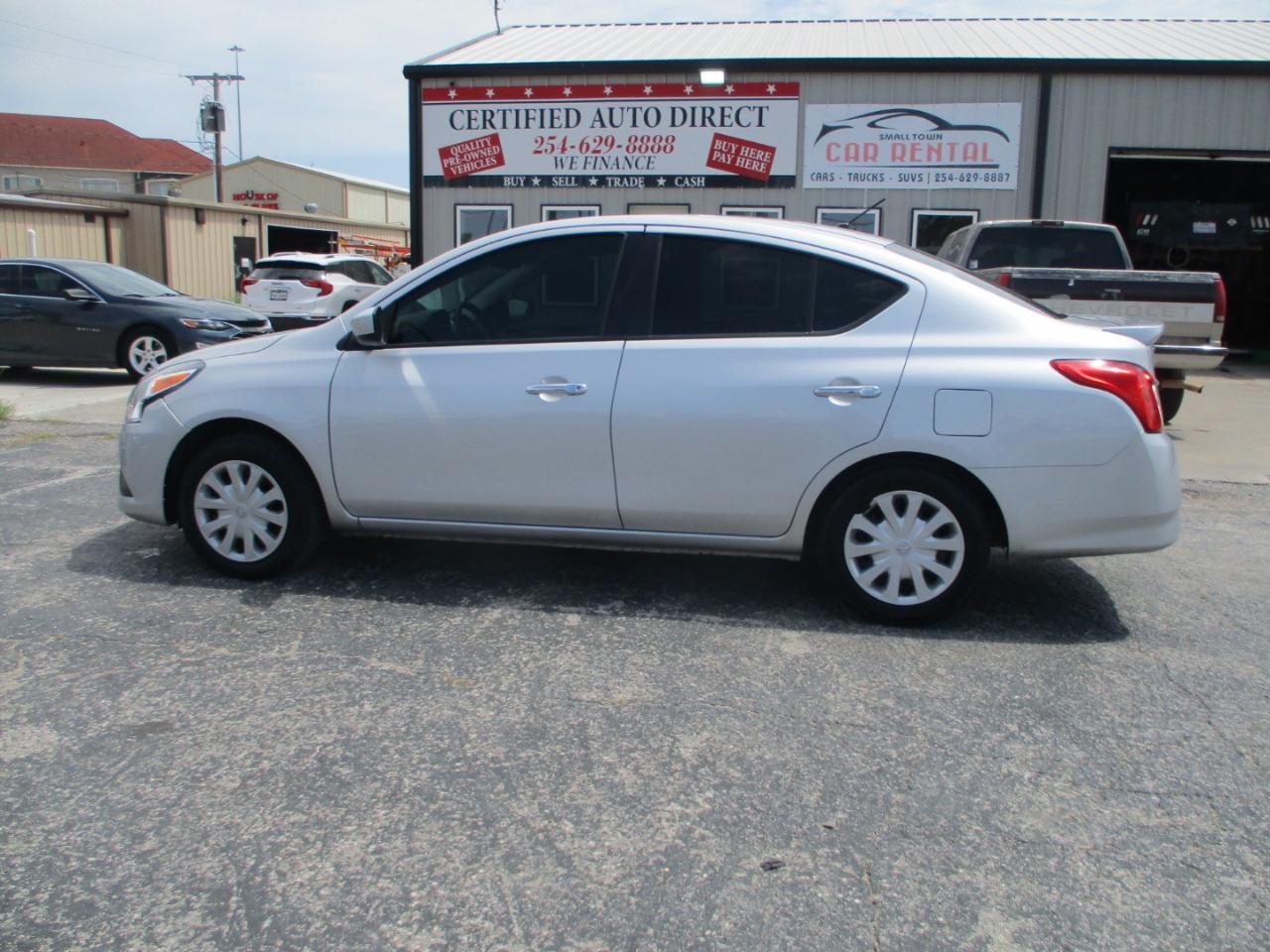 Nissan Versa Sedan  2019