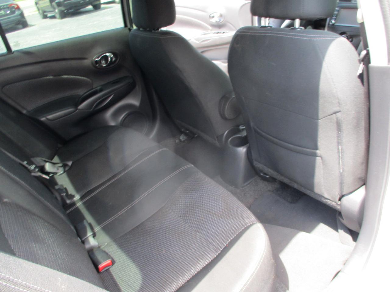 Nissan Versa Sedan  2019