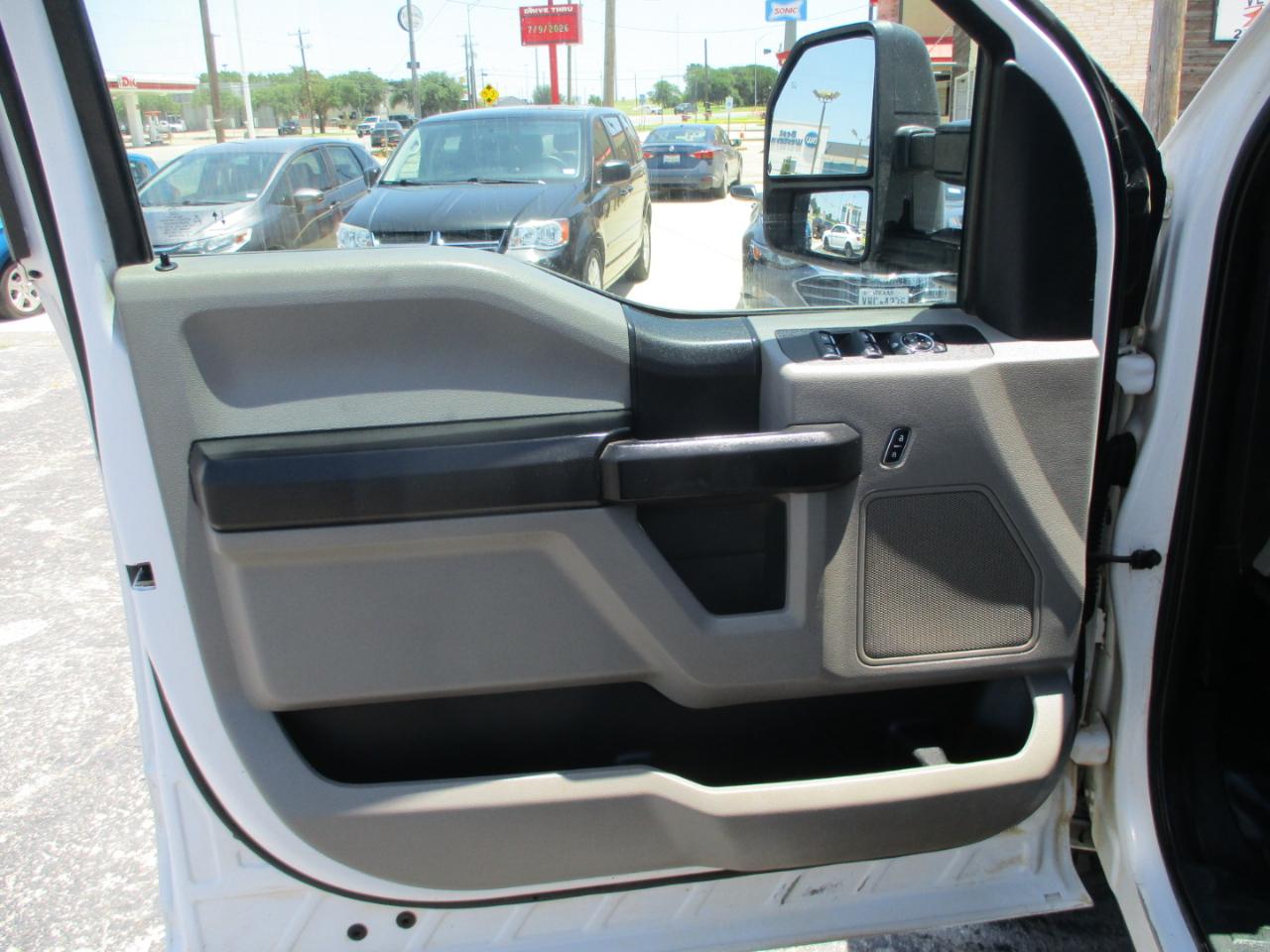 Ford Super Duty F-250 SRW 4WD Crew Cab 172" XL 2019