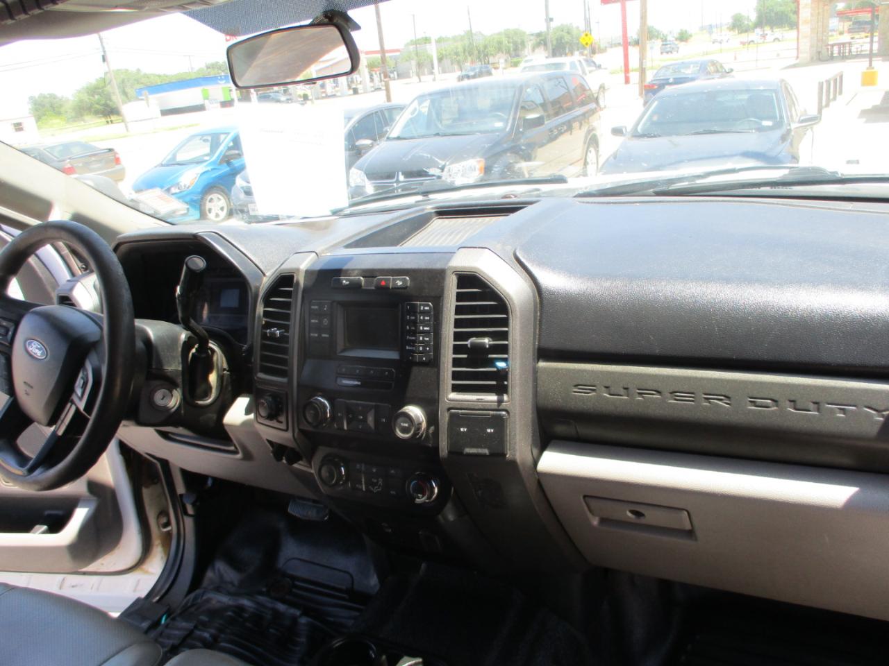 Ford Super Duty F-250 SRW 4WD Crew Cab 172" XL 2019