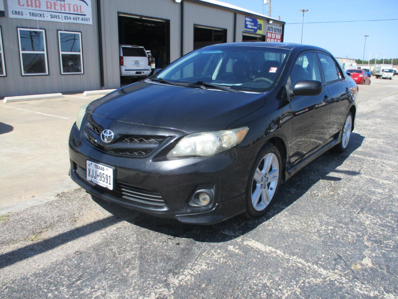 2013 Toyota Corolla 4dr Sdn Auto LE Special Edition (Natl)