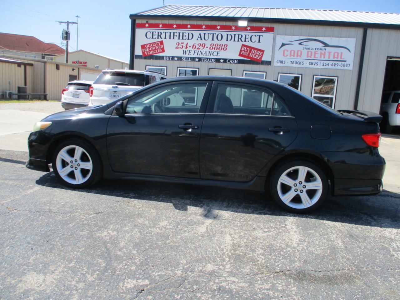 Toyota Corolla 4dr Sdn Auto LE Special Edition (Natl) 2013