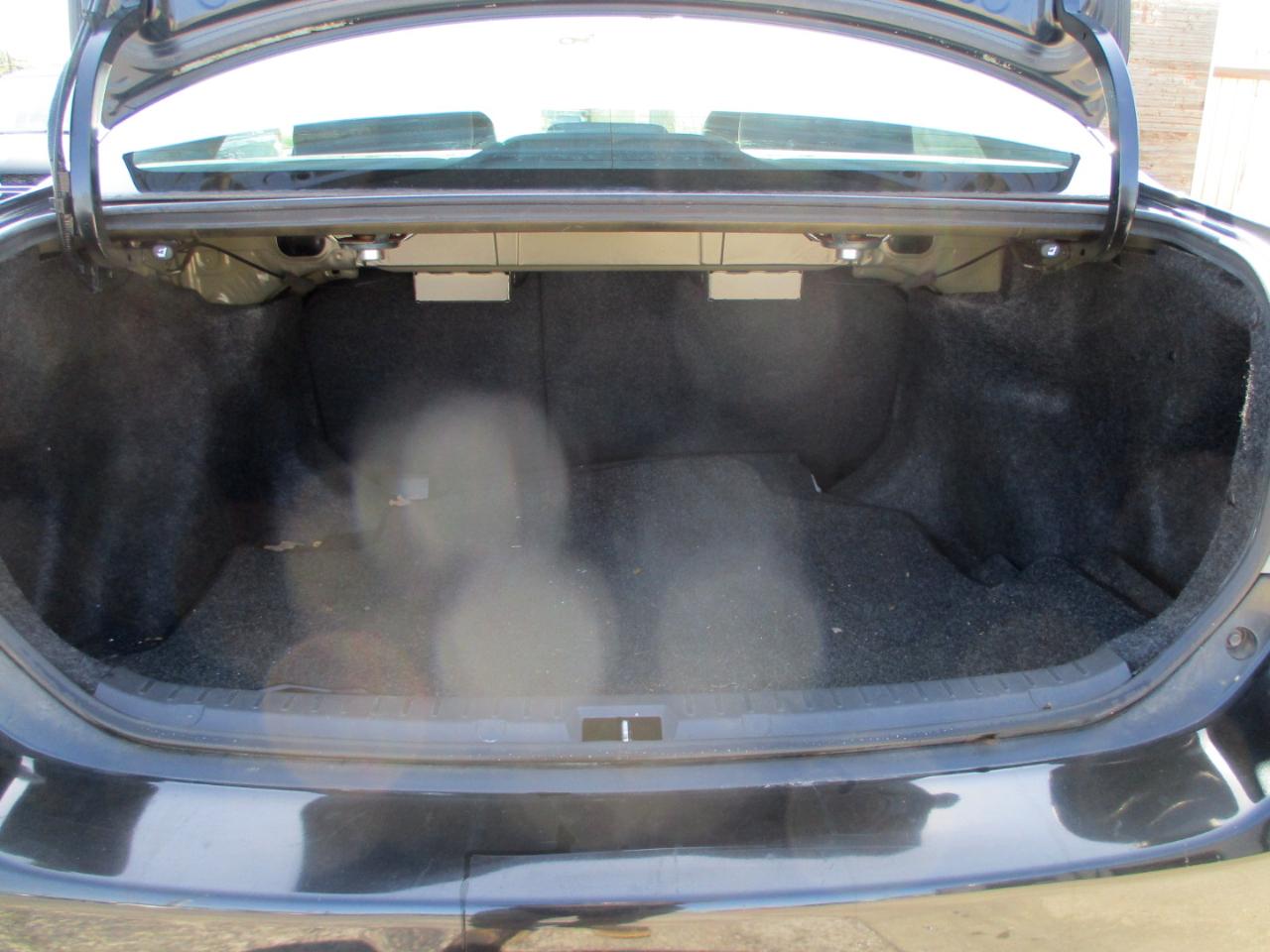 Toyota Corolla 4dr Sdn Auto LE Special Edition (Natl) 2013
