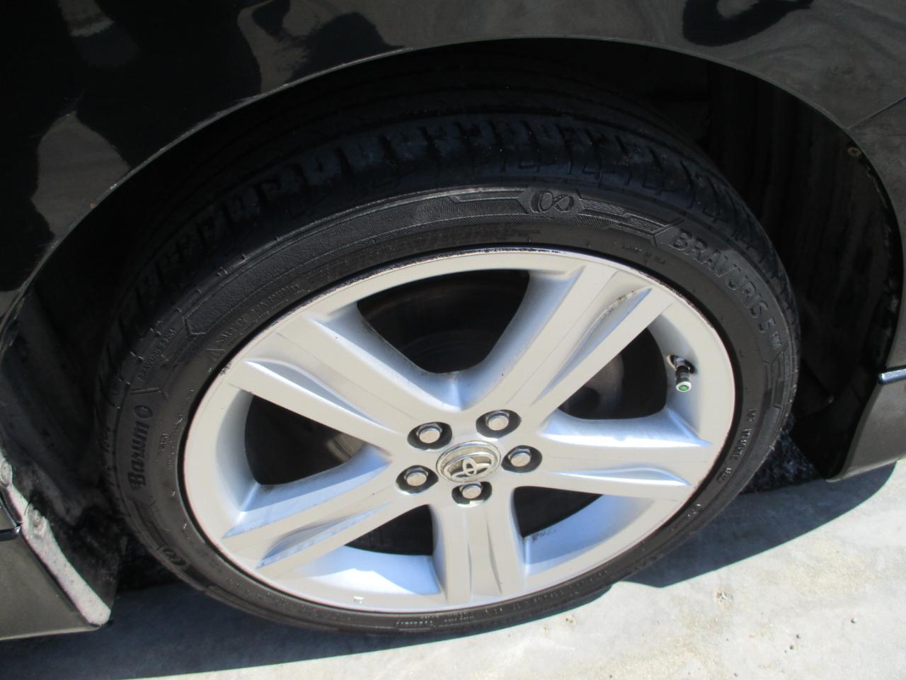 Toyota Corolla 4dr Sdn Auto LE Special Edition (Natl) 2013