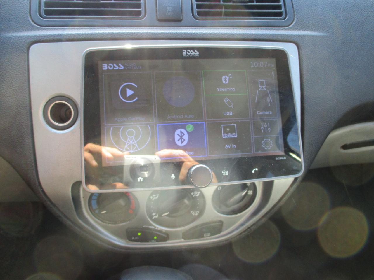 Ford Focus 4dr Sdn ZX4 SES 2006