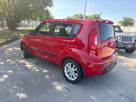 Kia Soul 5dr Wgn Auto + 2013