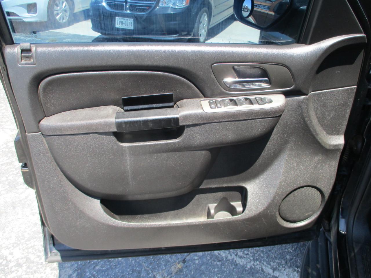 Chevrolet Tahoe  2014