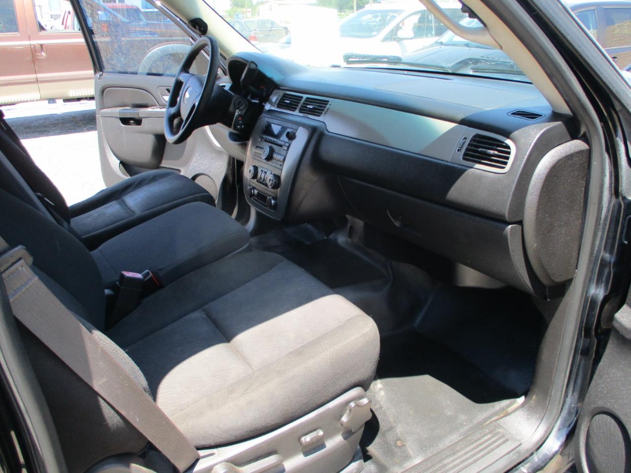 Chevrolet Tahoe  2014