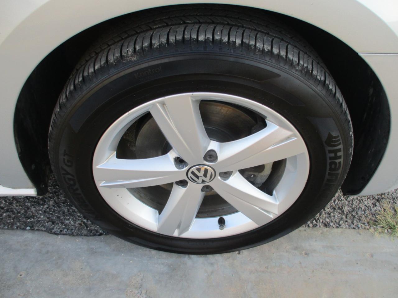 Volkswagen Passat  2014