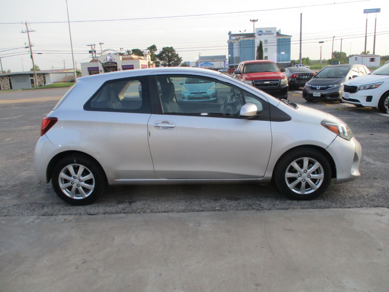 Toyota Yaris 3dr Liftback Auto LE (Natl) 2015