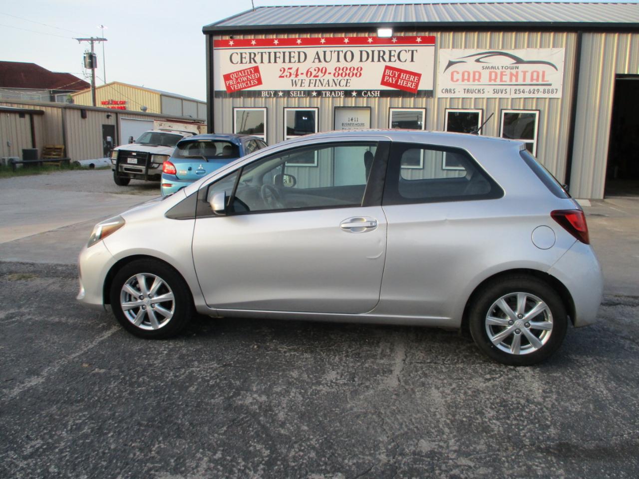 Toyota Yaris 3dr Liftback Auto LE (Natl) 2015