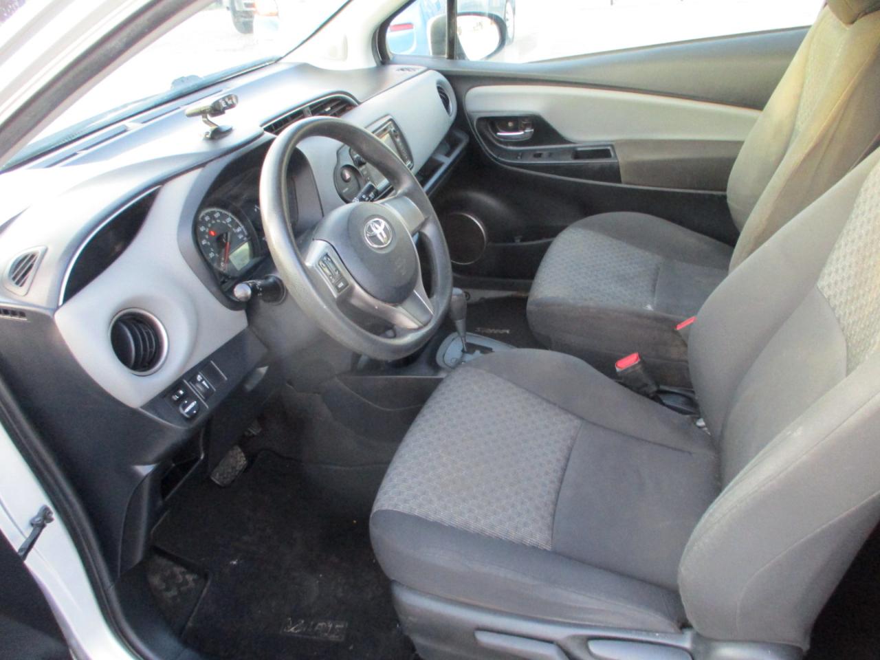 Toyota Yaris 3dr Liftback Auto LE (Natl) 2015