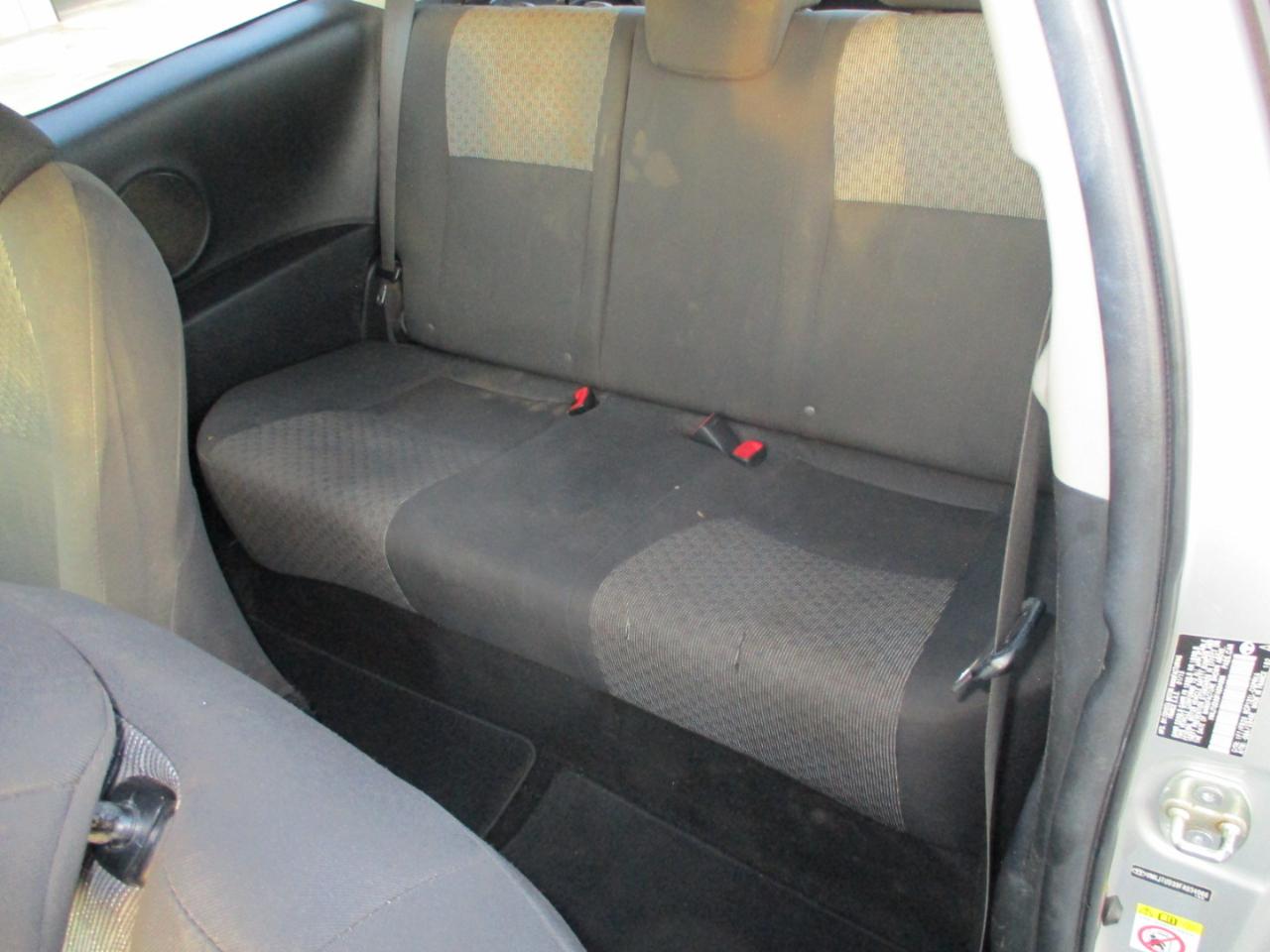Toyota Yaris 3dr Liftback Auto LE (Natl) 2015
