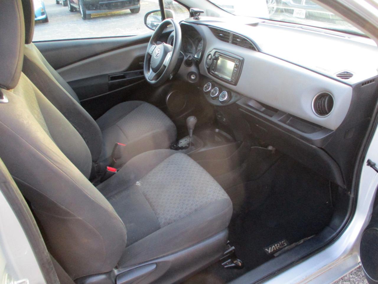 Toyota Yaris 3dr Liftback Auto LE (Natl) 2015