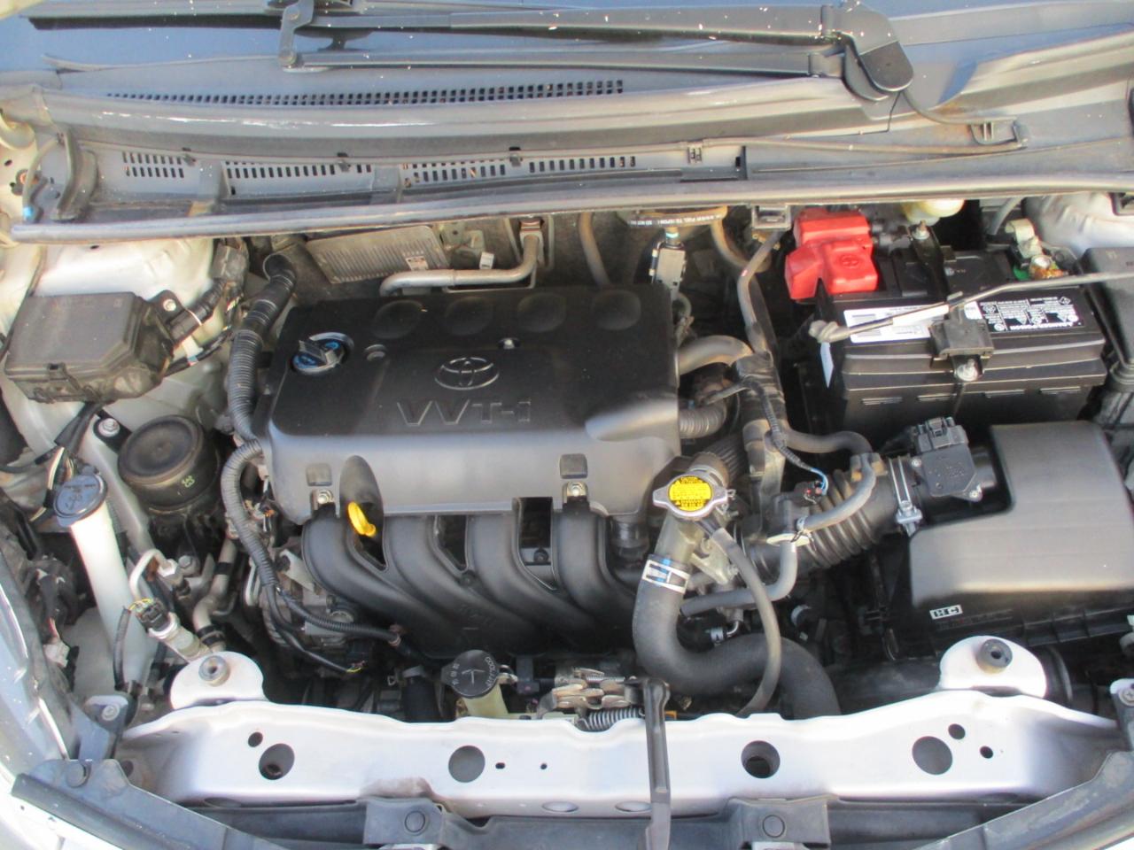 Toyota Yaris 3dr Liftback Auto LE (Natl) 2015