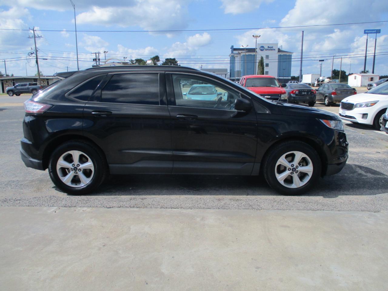 Ford Edge 4dr SE FWD 2015