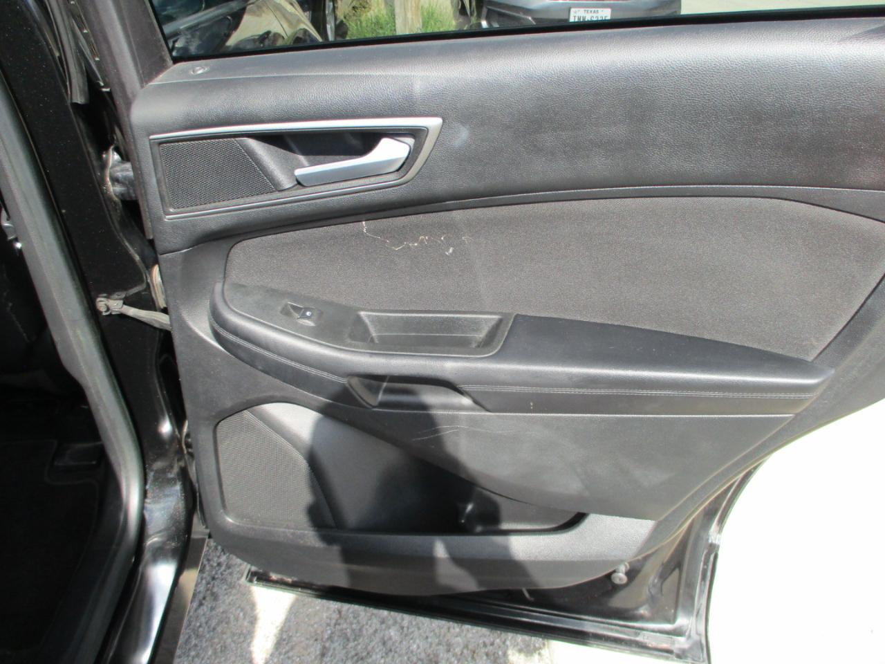 Ford Edge 4dr SE FWD 2015
