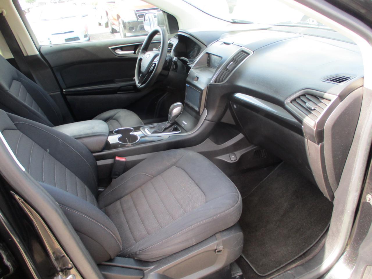 Ford Edge 4dr SE FWD 2015