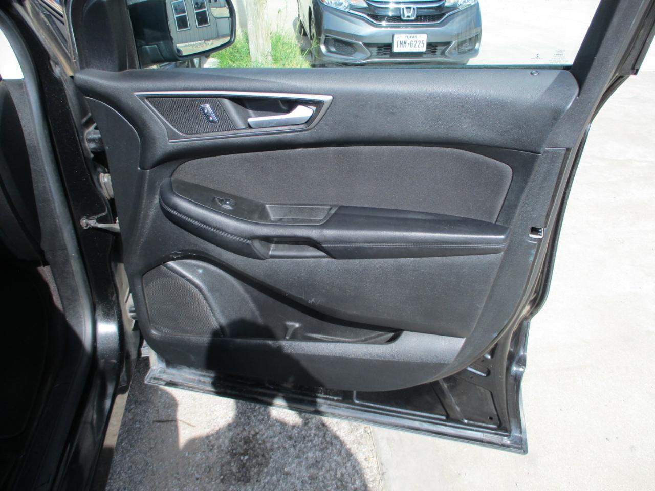 Ford Edge 4dr SE FWD 2015